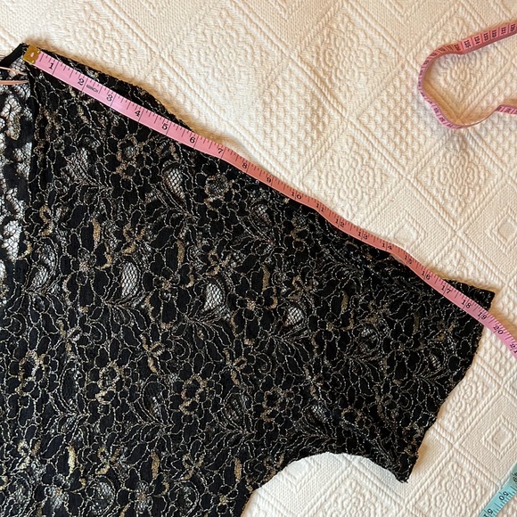 Forever 21 Medium Black/Gold Lacy Kimono - Picture 11 of 11